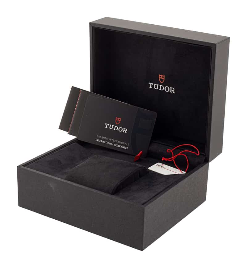 Tudor Black Bay M79360N-0001